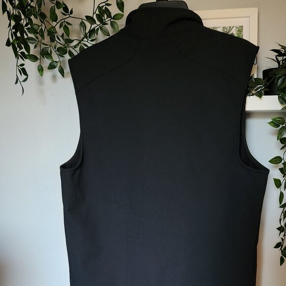 Eddie Bauer Vest with AgPro Branding - Picture 2 of 6